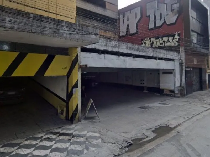 Outros em leilão