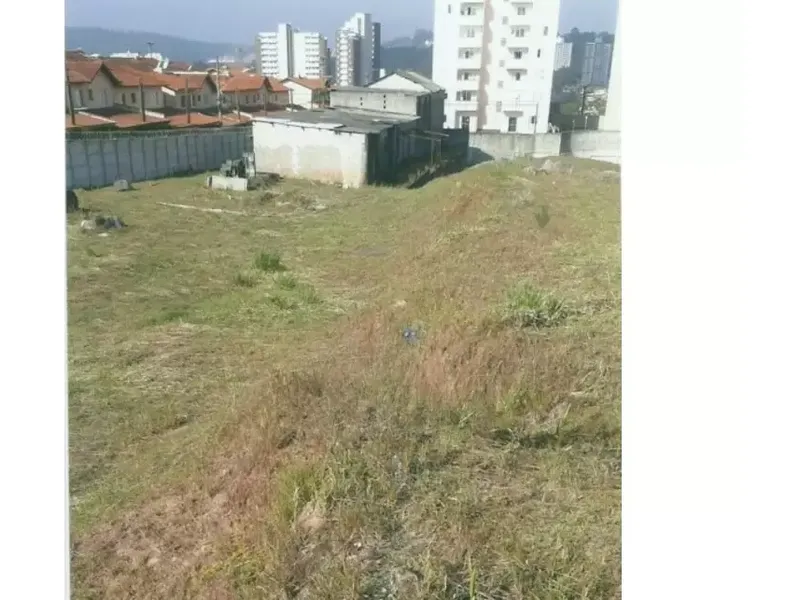 Terreno em leilão