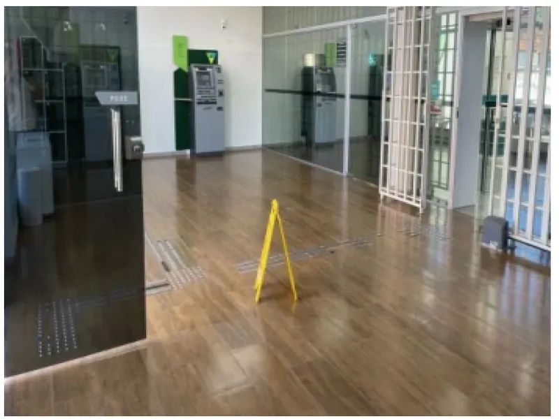 Prédio em leilão