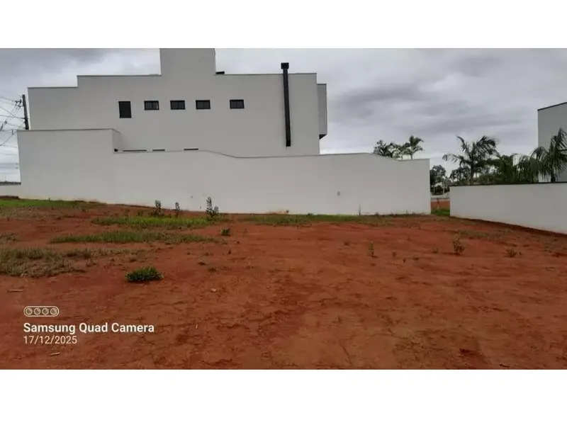 Terreno em leilão