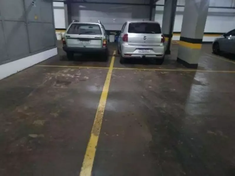 Outros em leilão