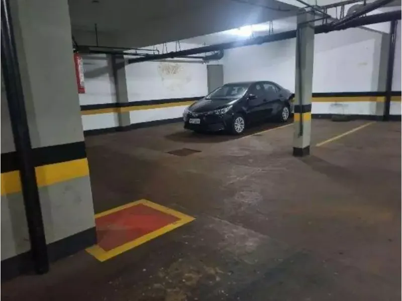 Outros em leilão