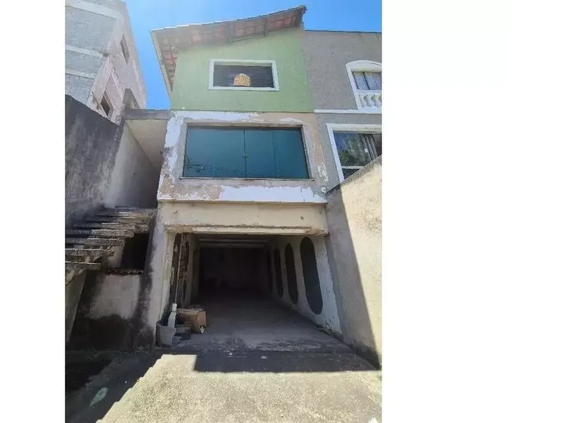 Outros em leilão