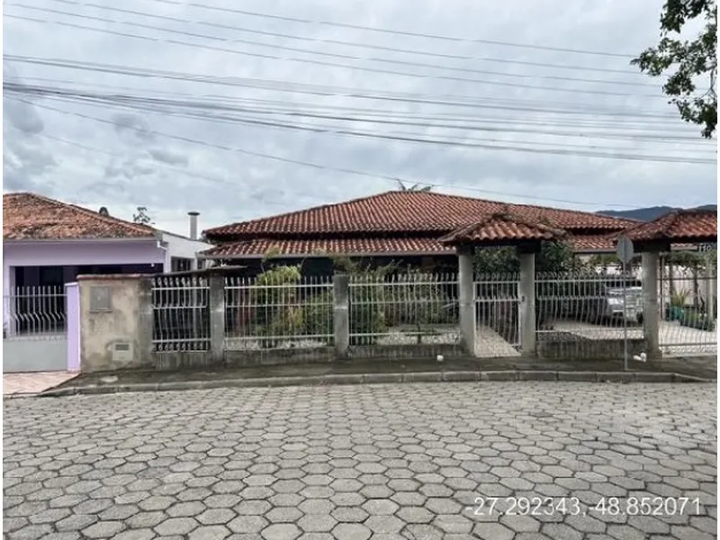 Casa em Leilão Extrajudicial