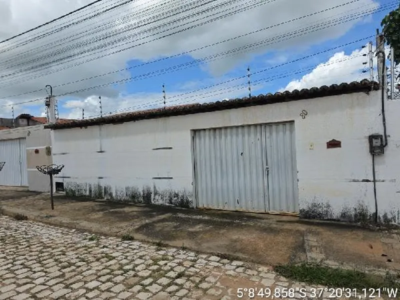 Casa em Licitação