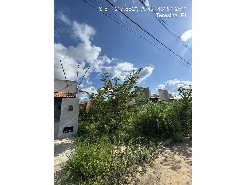 Terreno em Licitação