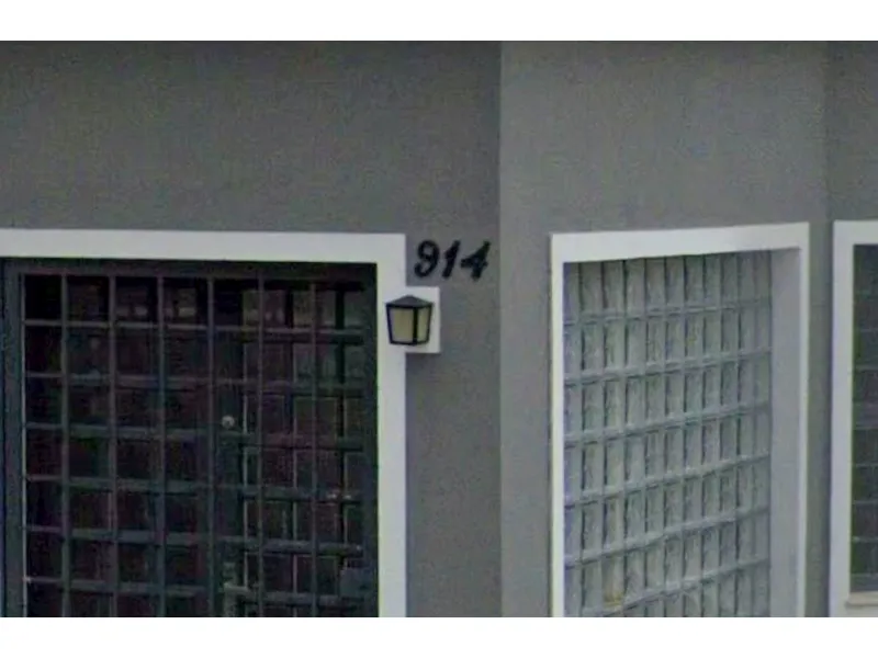 Outros em leilão