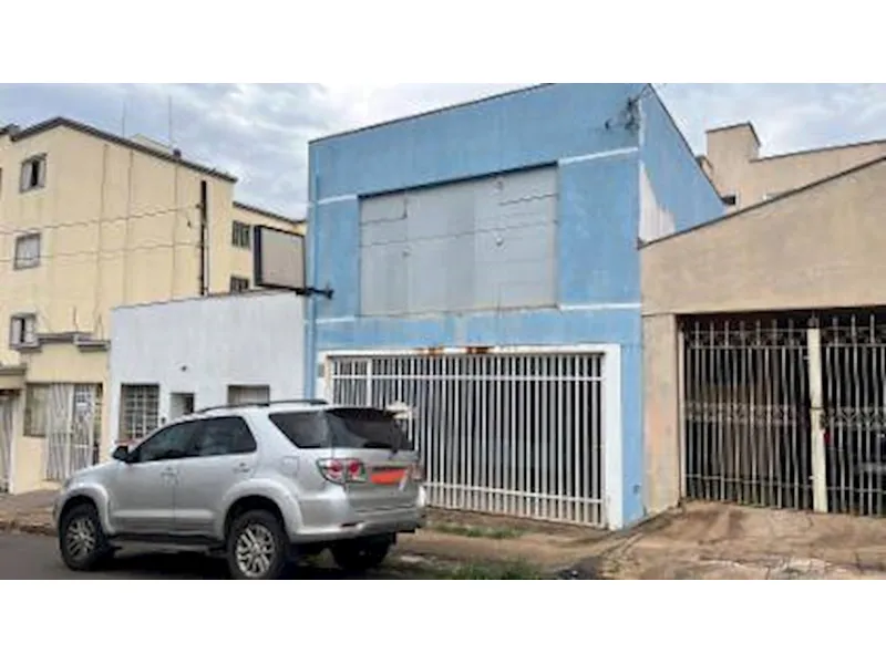 Outros em leilão