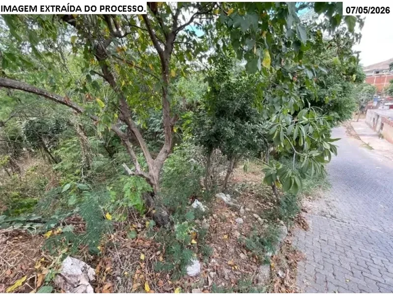 Terreno em leilão
