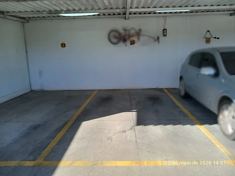 Outros em leilão