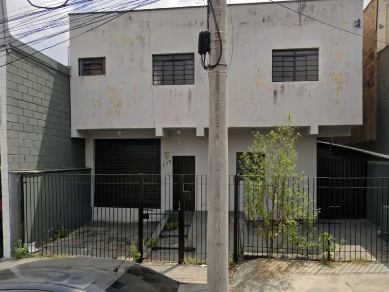 Outros em leilão