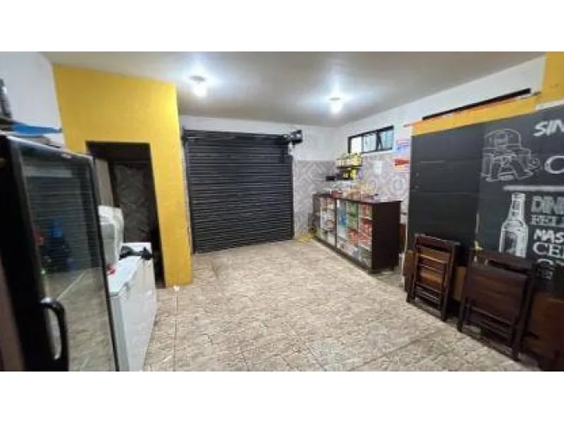 Comercial em leilão