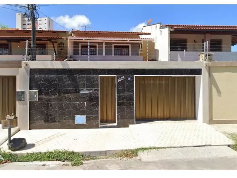 Casa em Leilão Extrajudicial