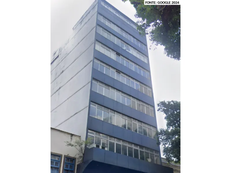 Comercial em leilão