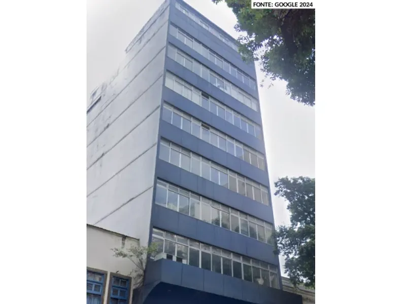Comercial em leilão