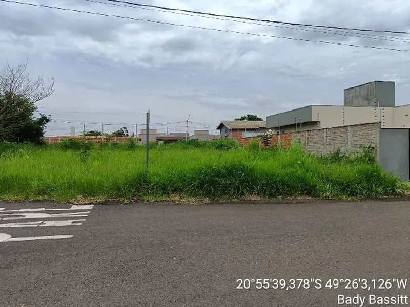 Terreno em Licitação