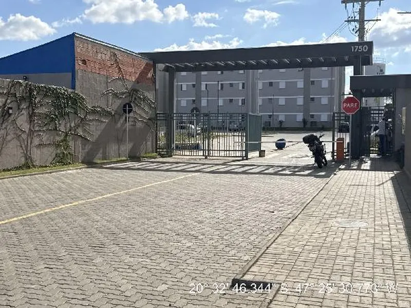 Apartamento em Leilão Extrajudicial