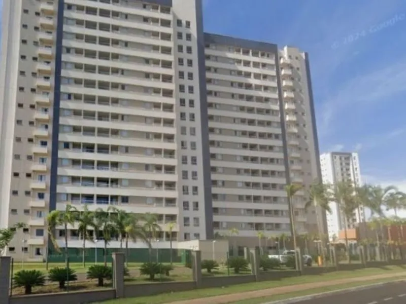 Comercial em leilão