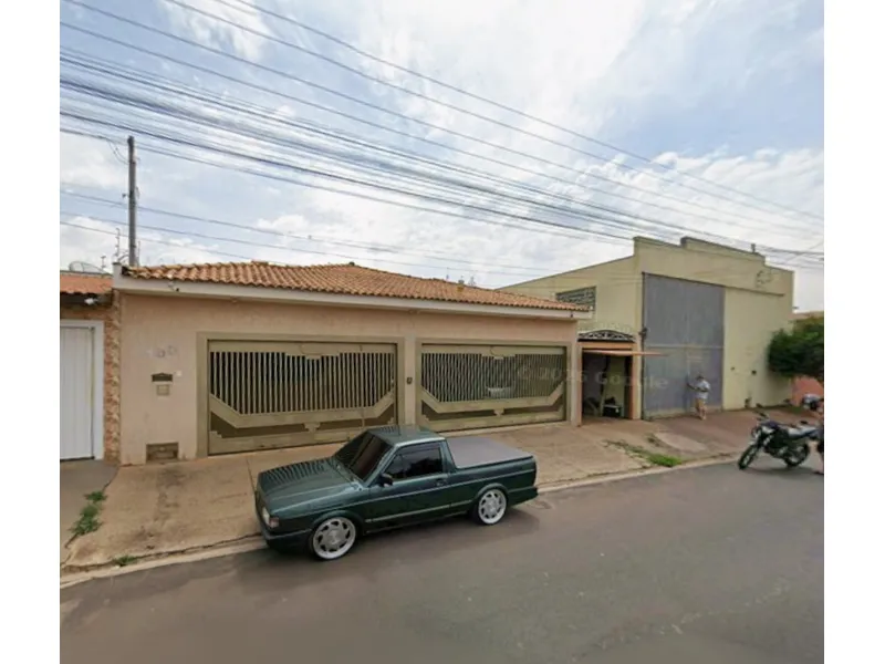 Outros em leilão