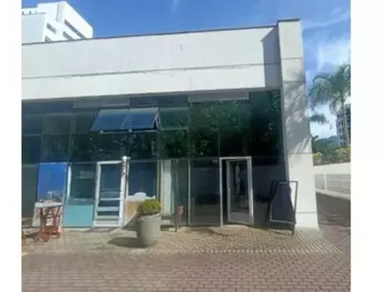 Loja em leilão