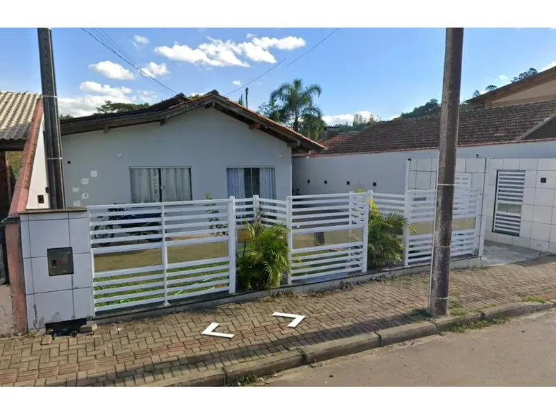 Casa em Leilão Extrajudicial