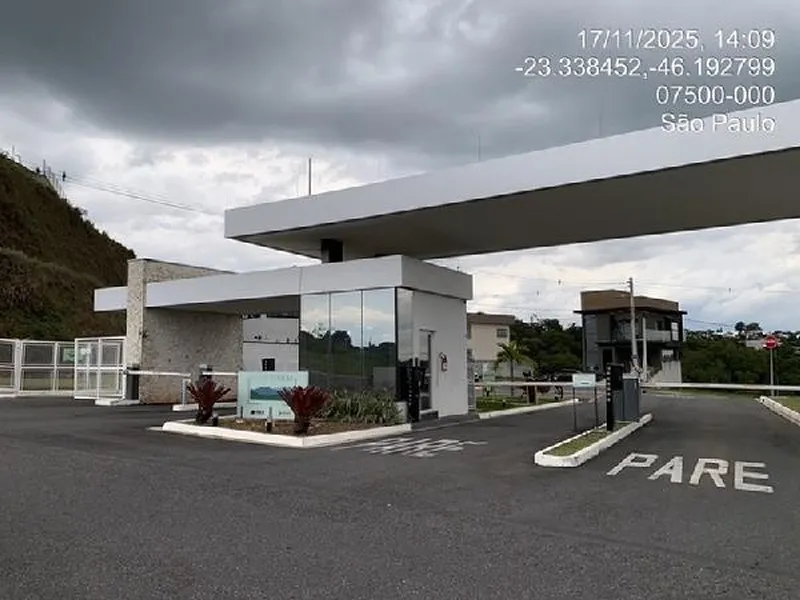Terreno em Licitação