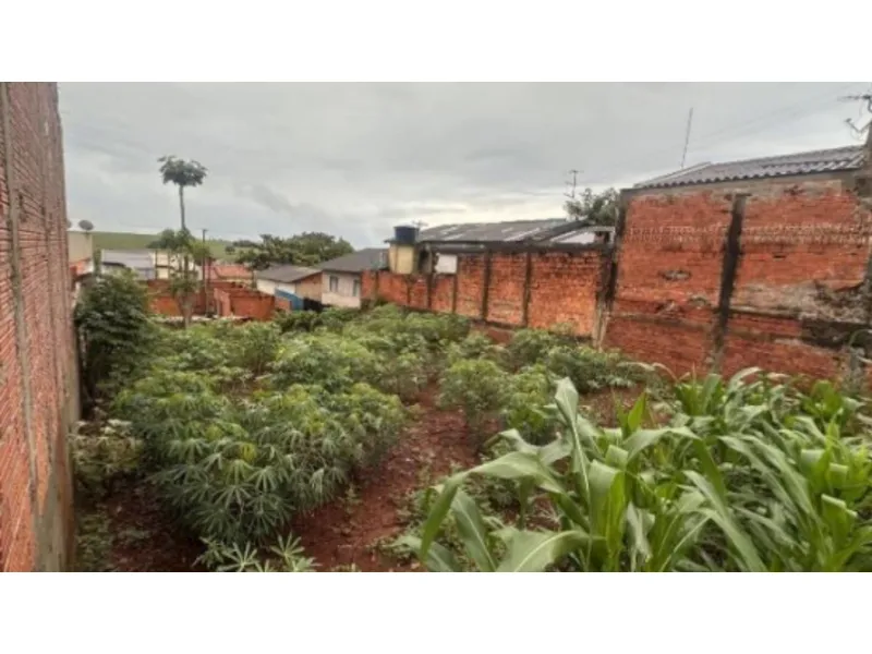Terreno em leilão