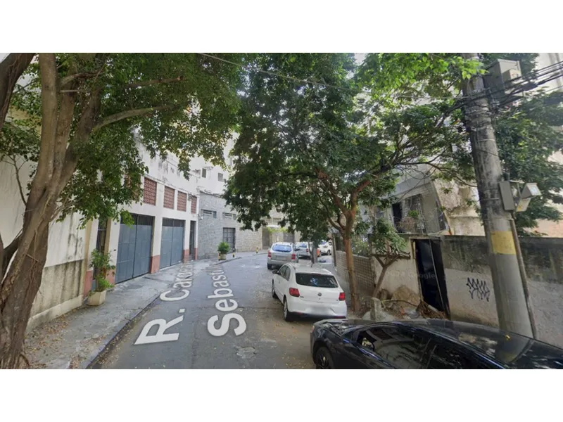 Terreno em leilão