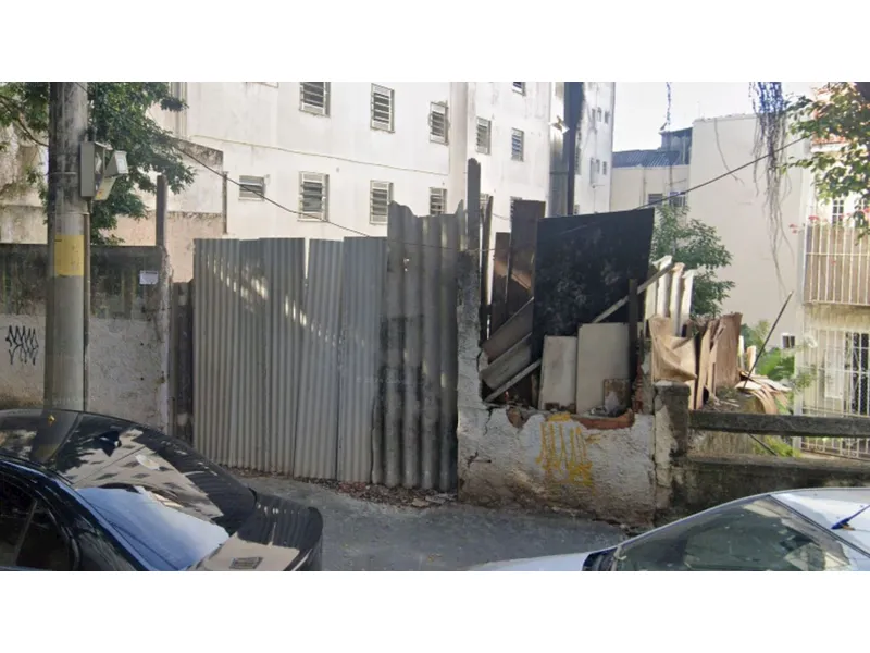 Terreno em leilão