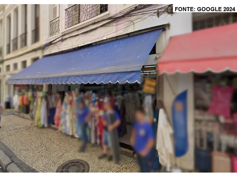 Outros em leilão