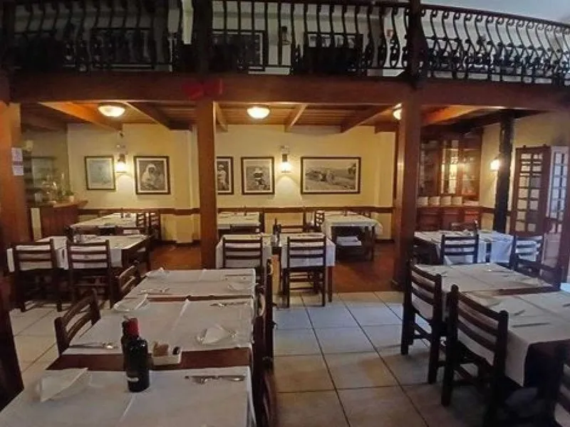 Comercial em leilão