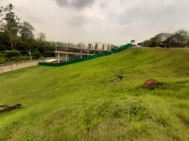 Terreno em leilão