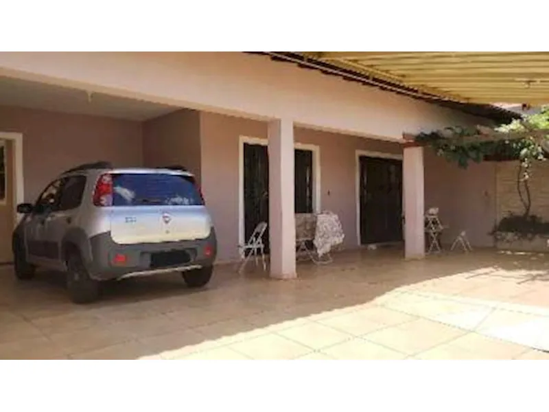 Casa em Leilão Extrajudicial