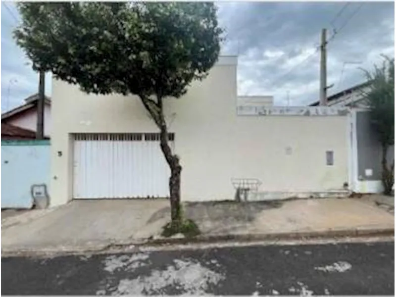 Casa em Leilão Extrajudicial