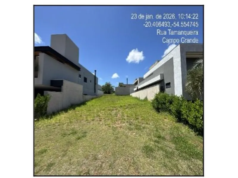 Terreno em Licitação