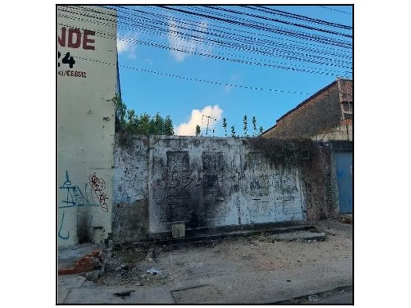 Terreno em Licitação