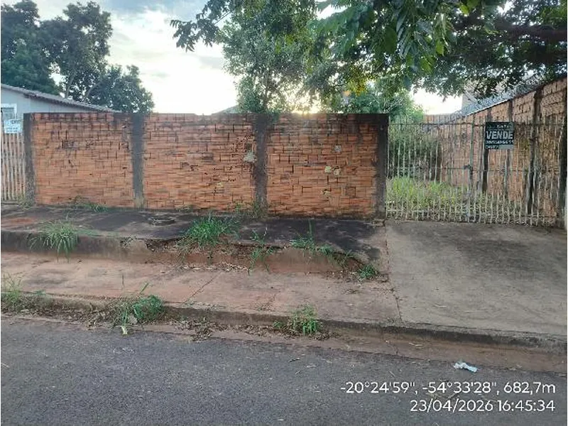 Terreno em Licitação