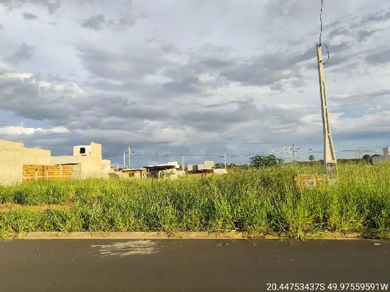 Terreno em Licitação