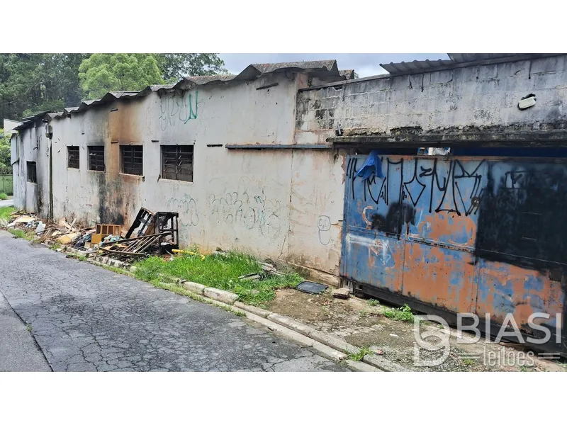 Galpao em leilão