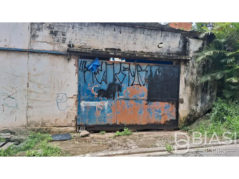 Galpao em leilão