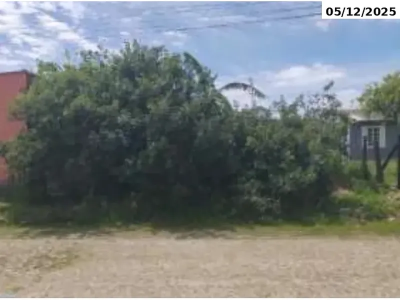 Terreno em leilão