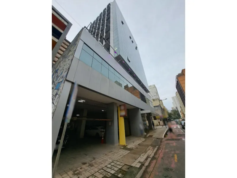 Outros em leilão