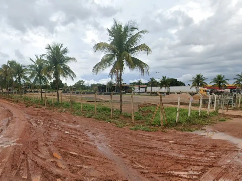 Outros em leilão