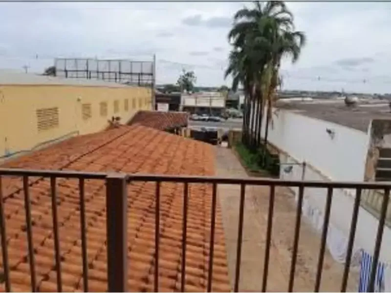 Prédio em leilão