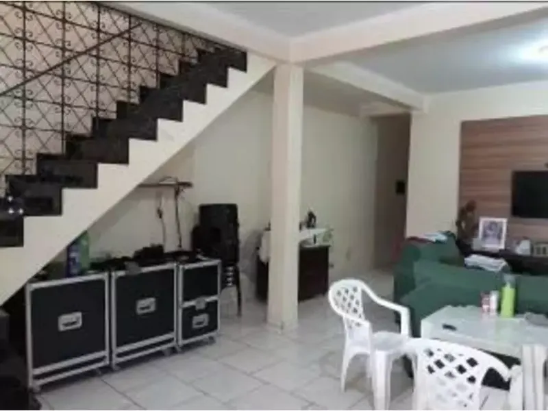 Prédio em leilão