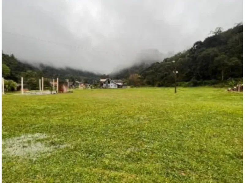 Terreno em leilão