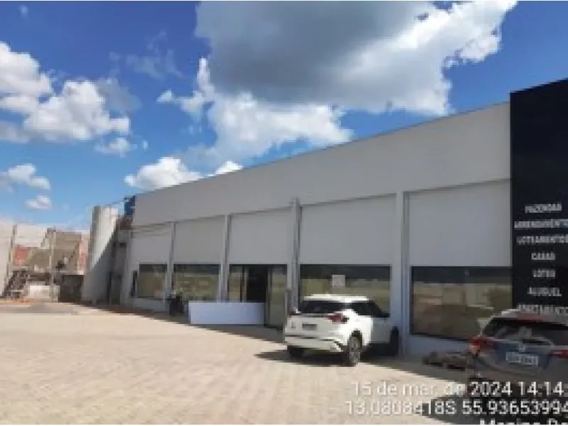 Comercial em leilão