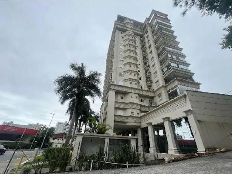 Loja em leilão