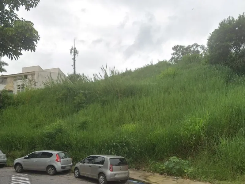 Terreno em leilão