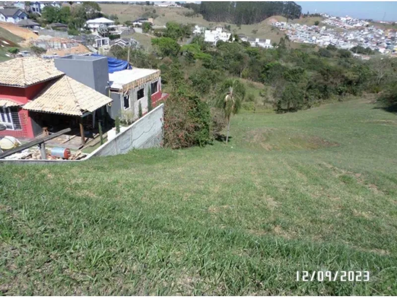 Terreno em leilão